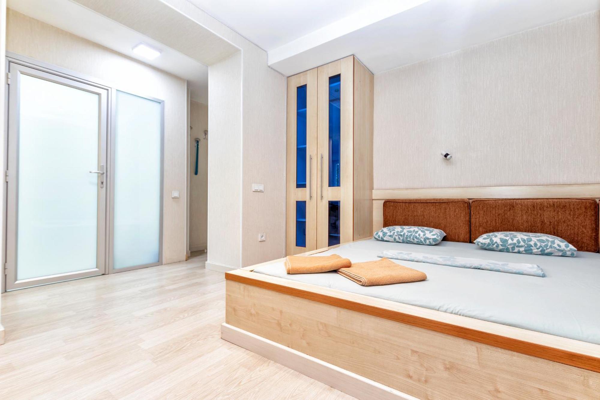 407 Lighthouse Apartment *